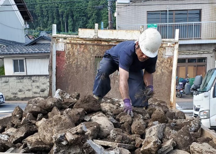 青梅市の解体工事が終了しました。新型コロナ感染予防対策もしっかり行っています。