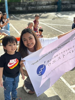 海外支援活動の記念撮影